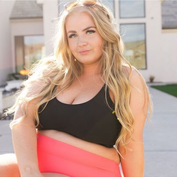 Athletic Bikini Swimsuit Top Adjustable Sports Bralette Black NWT - Picture 9 of 13